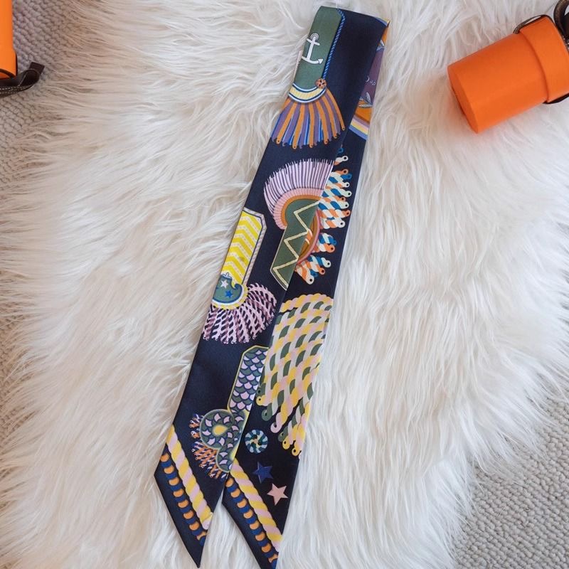 Women Bags Hermes - Luxuriöser langer Schal mit Epaulet-Design für