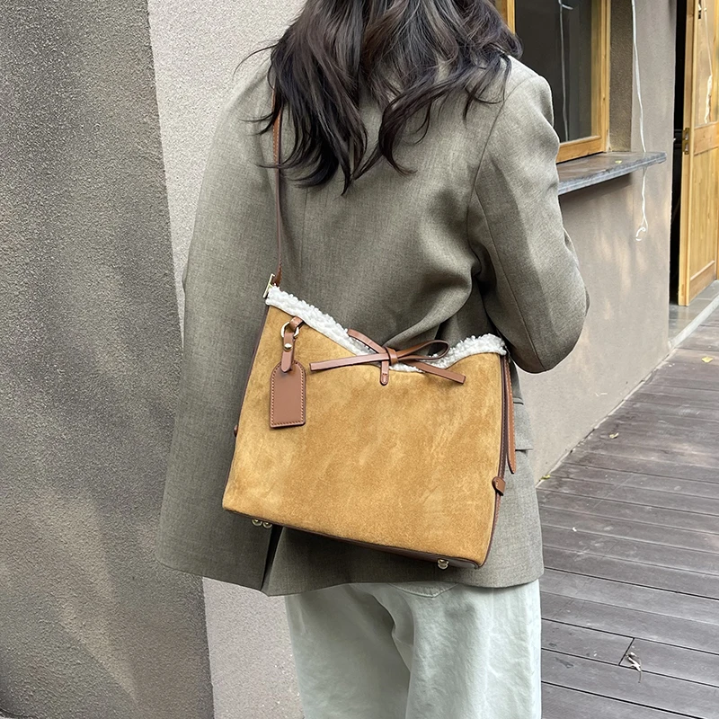Einfarbige Umhängetaschen aus  – Women Bags Branded Sale Bewertung und Preis